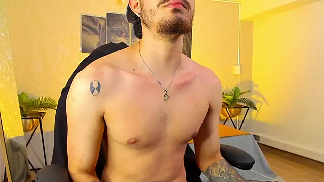 Nils_saintt live sex cam