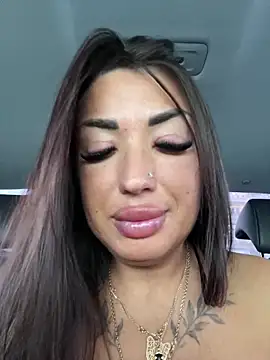 RuslanaXX live sex cam