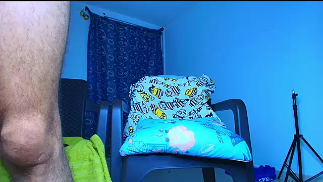 Thomass00 live sex cam