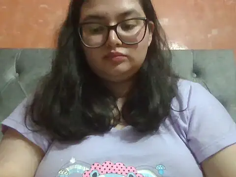 DearestKittyKat's cam snapshot