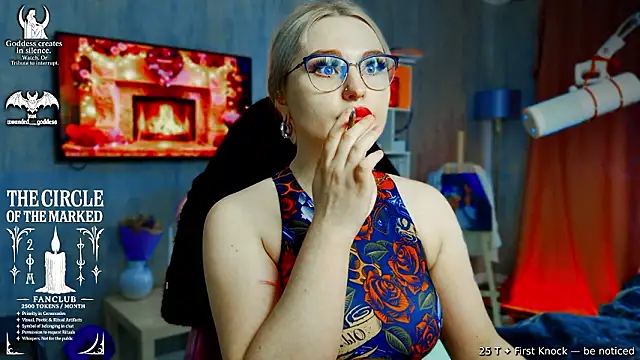 Wounded_Goddess_'s cam snapshot