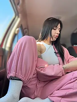 JulliaVegas's cam snapshot