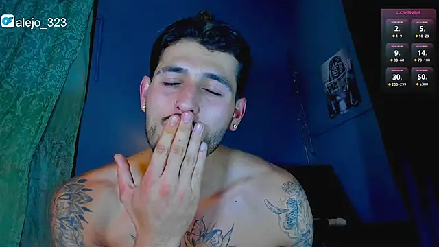 alejo__323__ live sex cam