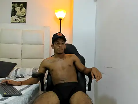 ricky_spensar23cm_'s cam snapshot