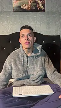 Mrjustin_sebas's cam snapshot