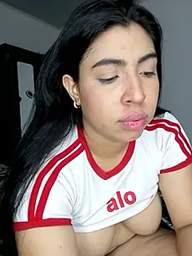 sweetlaura_29's cam snapshot