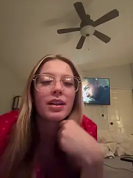 lovelyprincess2's cam snapshot