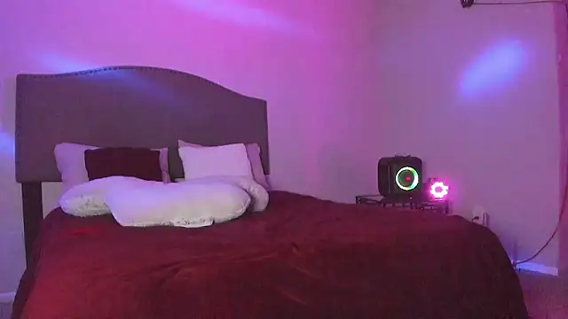 yiauana live sex cam