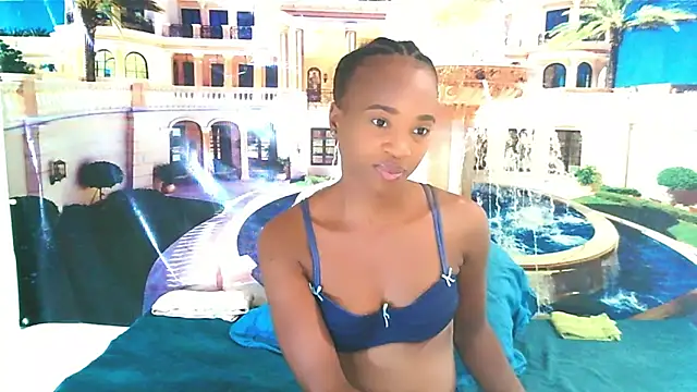 EbonyCreamy69's cam snapshot