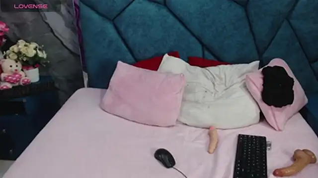 JulietaDiamond's cam snapshot