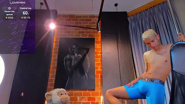 ItsZairen live sex cam