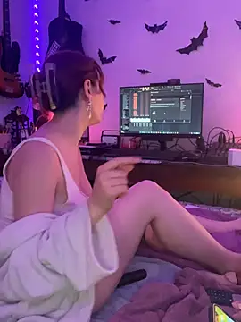 Nina-Chick777 live sex cam