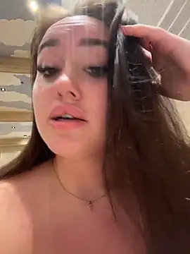 KiraSunshine live sex cam