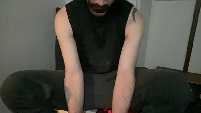 alphajoshkosh's cam snapshot