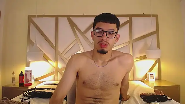 Jaxon_Carter's cam snapshot