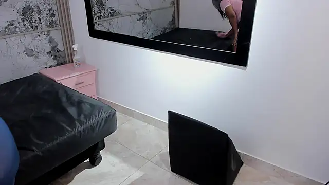 DaphneBlack's cam snapshot