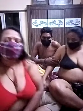 LoveOnStream live sex cam