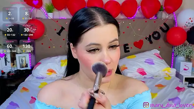 Mary_Dina's cam snapshot