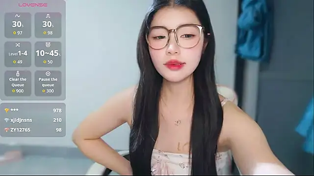 -XiaoYu-777 live sex cam