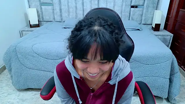 laureentt_'s cam snapshot