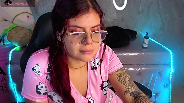 draviana_a_'s cam snapshot