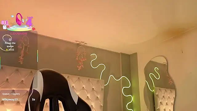 Megan__cole1's cam snapshot