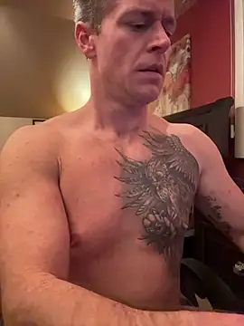 DILFiGuess1 live sex cam