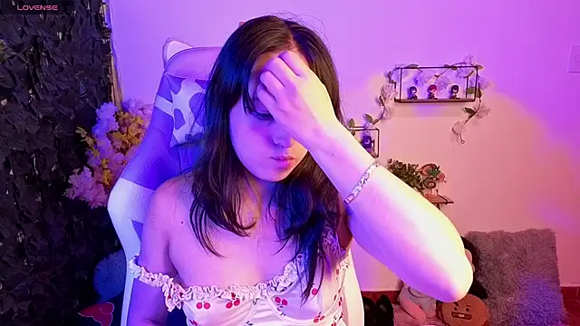 Eymmy_24's cam snapshot