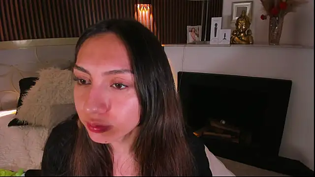 LuluBeerry's cam snapshot