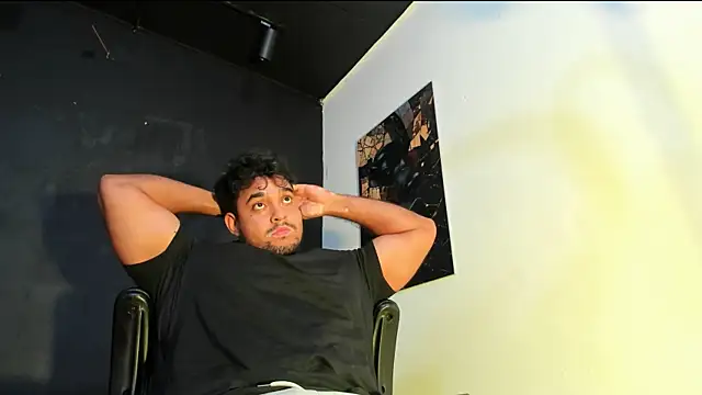 Big_furry_bear13 live sex cam