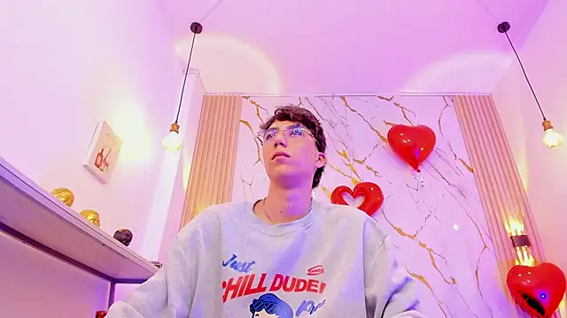 Nikolay_Gregori live sex cam