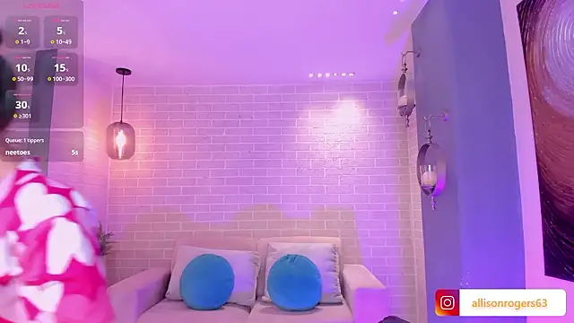 AllisonRogersX live sex cam