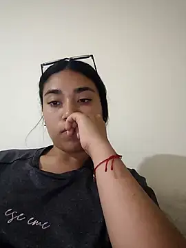 AmberGold-'s cam snapshot