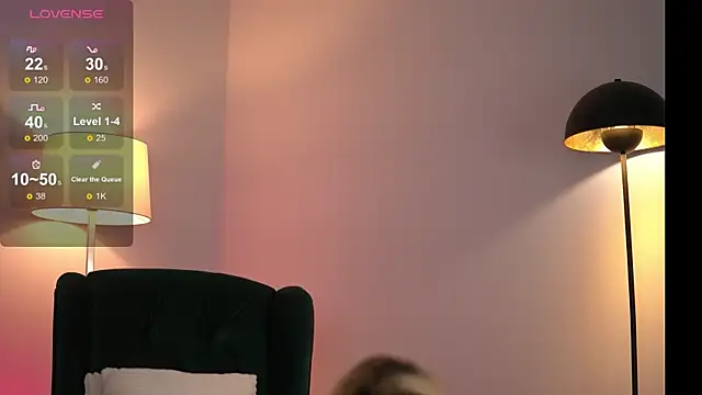 SvveetLuna live sex cam