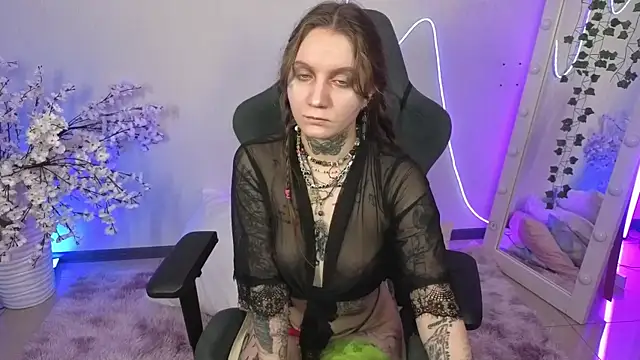 Lappyloo live sex cam