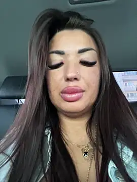 RuslanaXX live sex cam