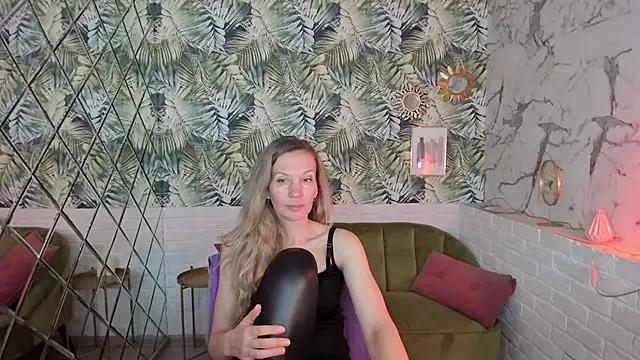 NancyGrace live sex cam