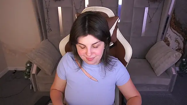 MirandaWong live sex cam