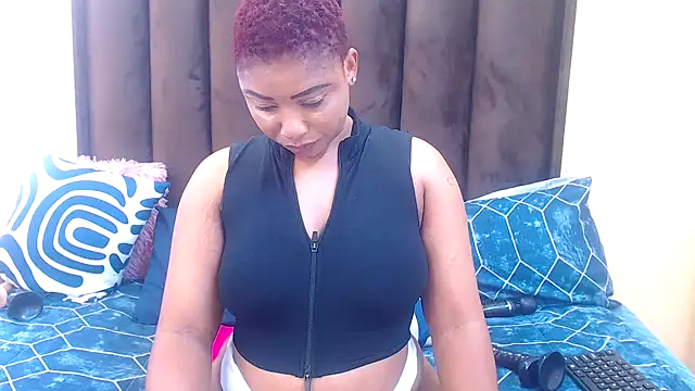 AfricanQueenxx40's cam snapshot