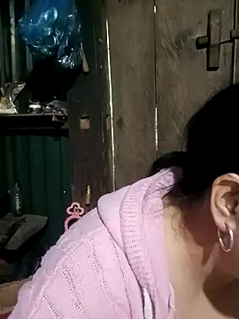 sary-hot2x's cam snapshot