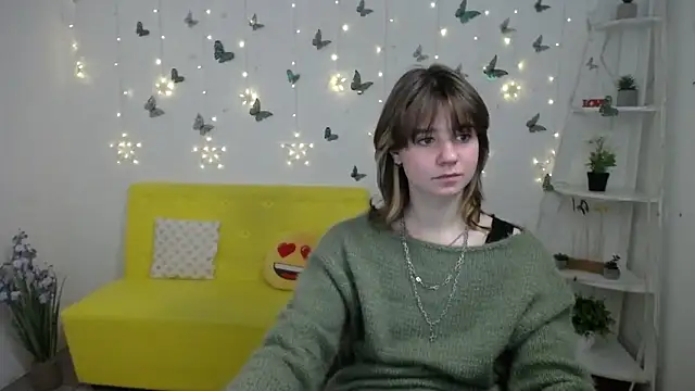 AnnaWest_'s cam snapshot