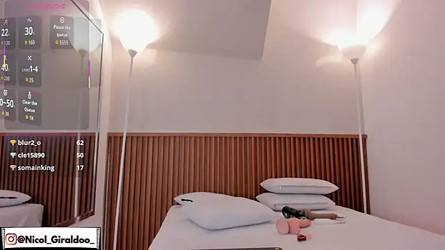 nicol_giraldoo's cam snapshot