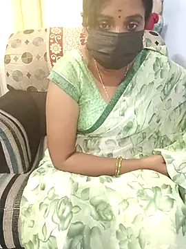 Tinarosy13's cam snapshot