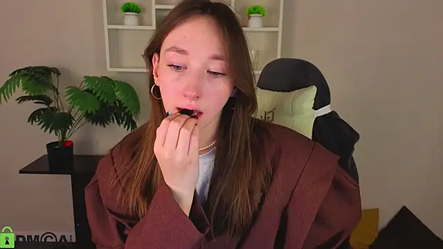 Miche1le_Allenne's cam snapshot