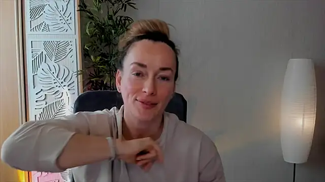 RebeccaMartinez's cam snapshot