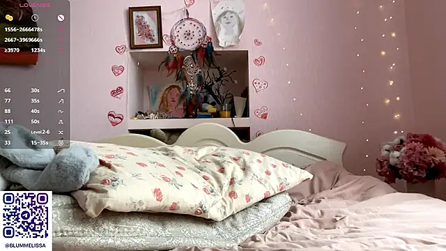 MelissaZaria's cam snapshot