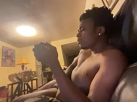 Bigdicktrick227's cam snapshot