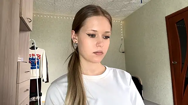 ZaidaSchwarten live sex cam