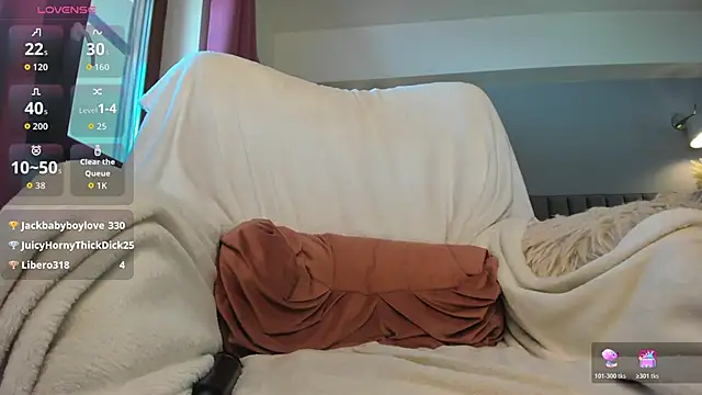 Awesome_Jolie live sex cam