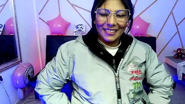 yvanna__smith's cam snapshot